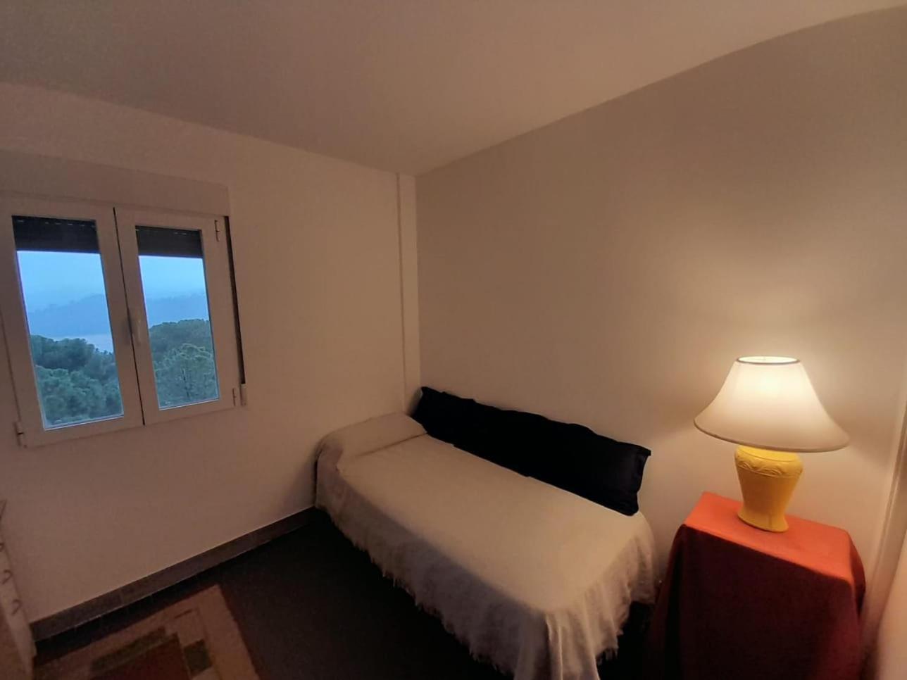 Acogedor Apartamento Con Bellas Vistas Al Embalse San Martin de Valdeiglesias Bagian luar foto